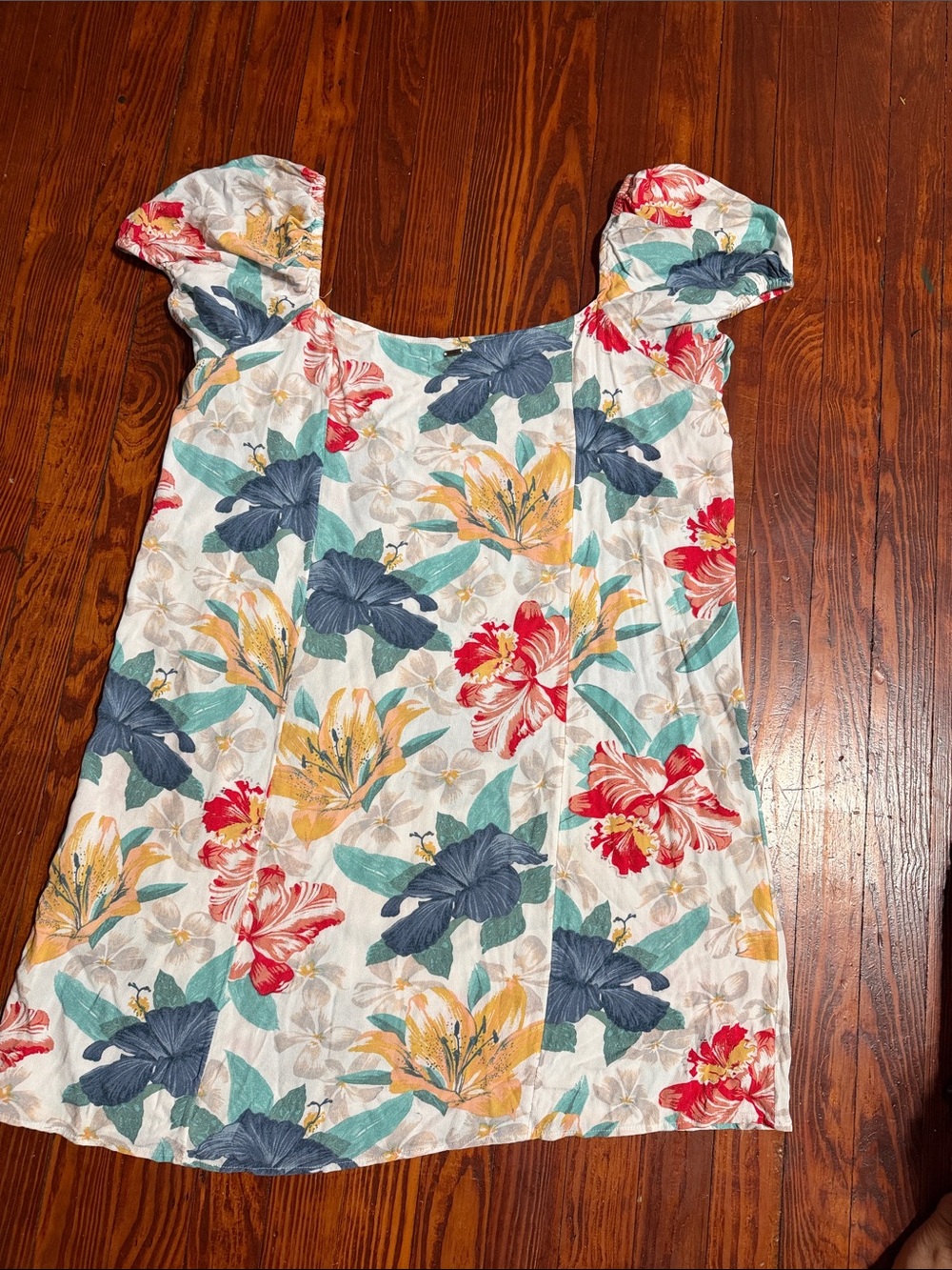 O'Neill White Floral Puff-Sleeve Sundress with Red, Yellow, Teal, Navy Flowers